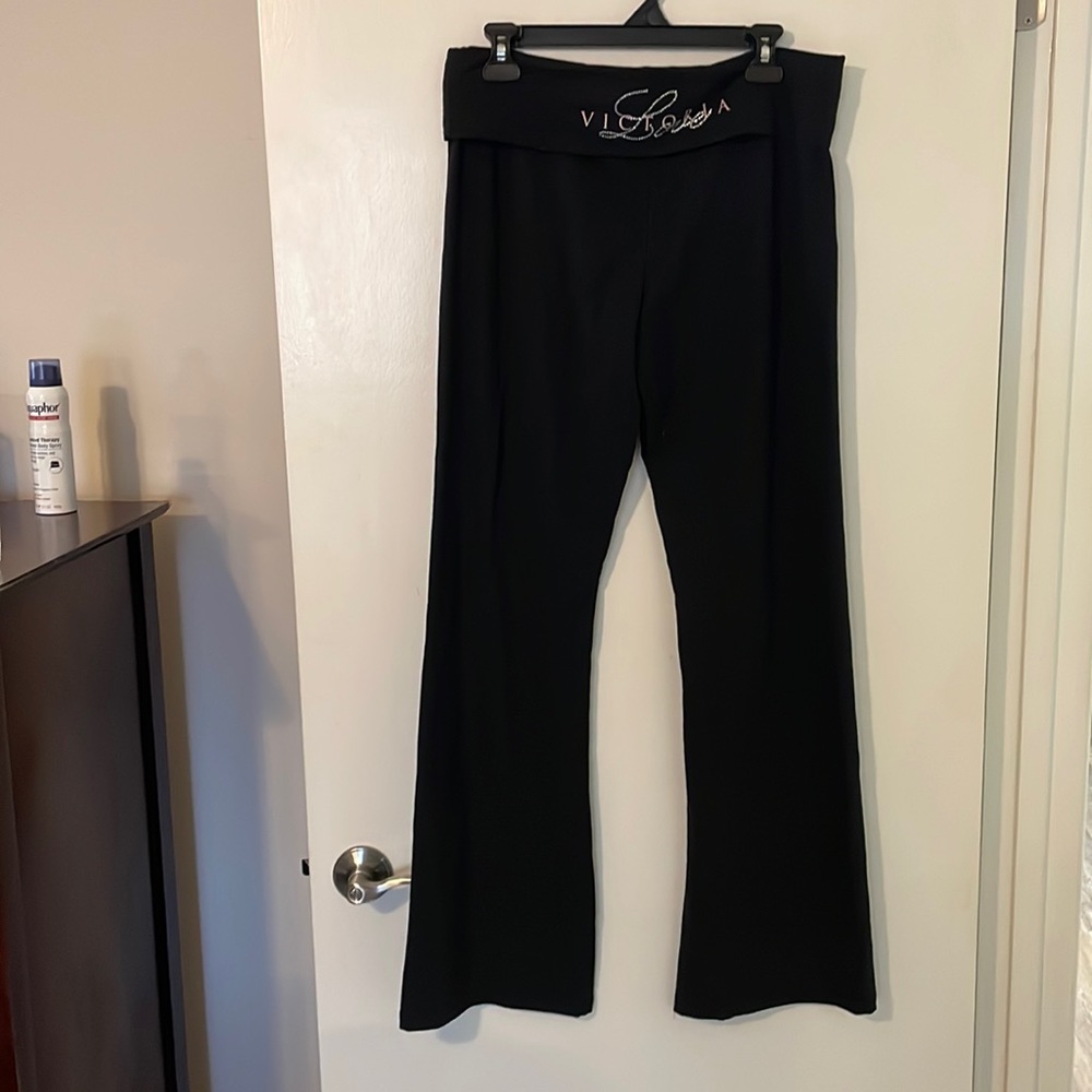 Victoria’s Secrets black pants